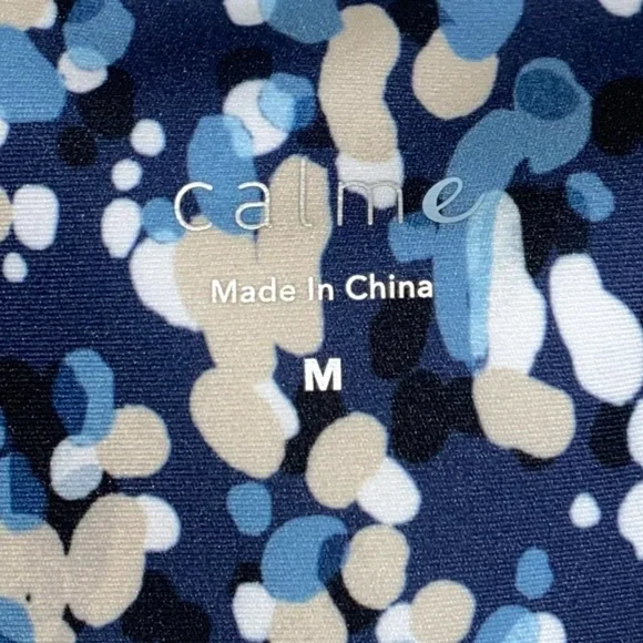 SOLD!!!  Johnny Was CALME Endurance Cut Out Sports Bra & 7/8 High Waist Leggings - Picture 6 of 15